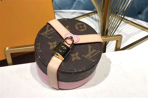 louis vuitton bte lockme mng rose gi0353